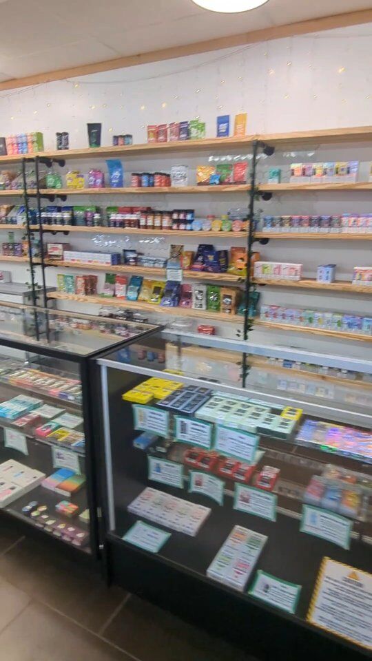 A little slice of paradise, right here in Woodstock 🌴
Swing by, take a look around, and see what we’re all about.
Good vibes, great products, and a team that’s happy to help.
📍 Paradise Hemp & Vape | 21+ only